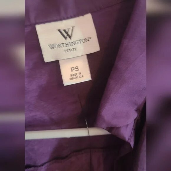 Worthington's Women's Button Down Top NWT Royal Purple - Picture 3 of 5
